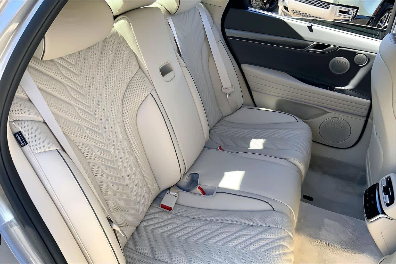 Used 2026 Genesis G80 2.5T Sport Prestige image 19