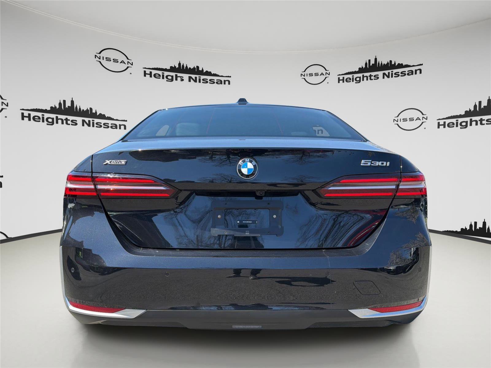 Used 2026 BMW 530i xDrive AWD/4WD image 4
