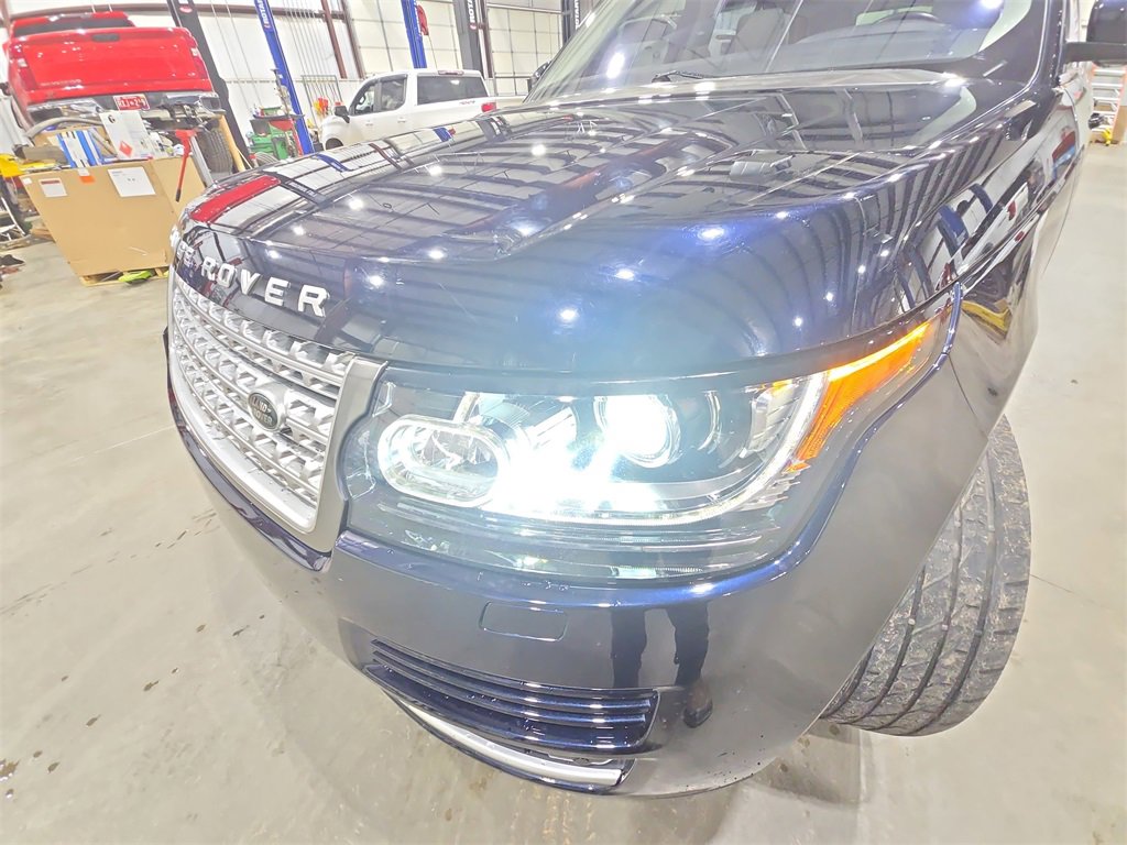 Used 2016 Land Rover Range Rover HSE image 32