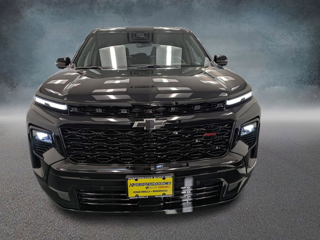 Used 2025 Chevrolet Traverse RS AWD/4WD image 2