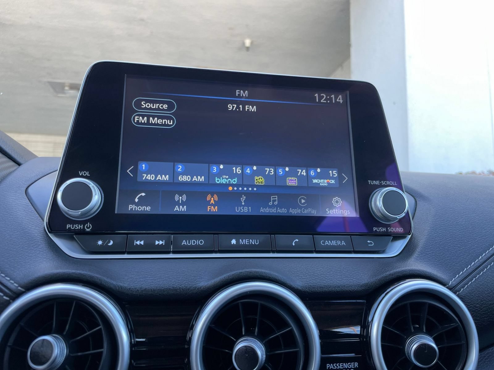 Used 2025 Nissan Sentra SV FWD image 20