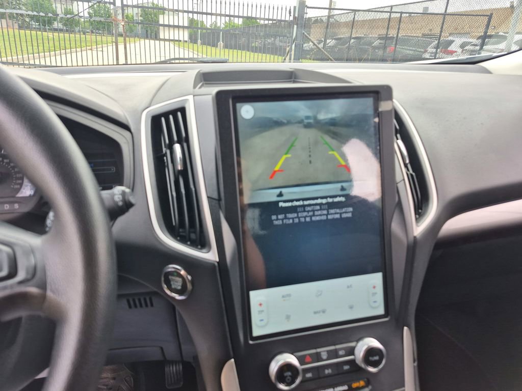 Used 2024 Ford Edge SE image 17