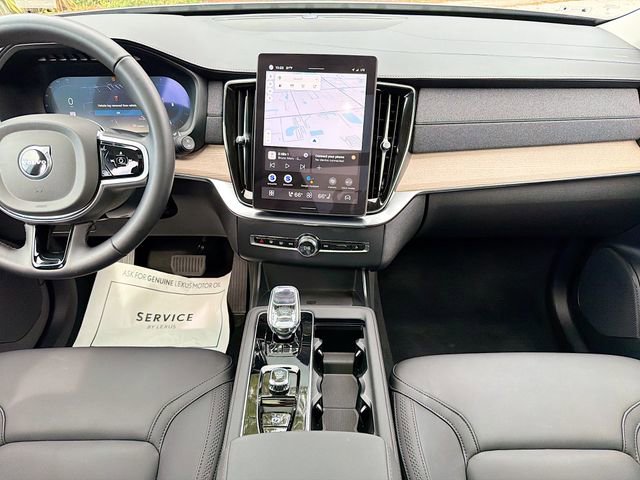 Used 2025 Volvo XC90 B5 Plus image 19