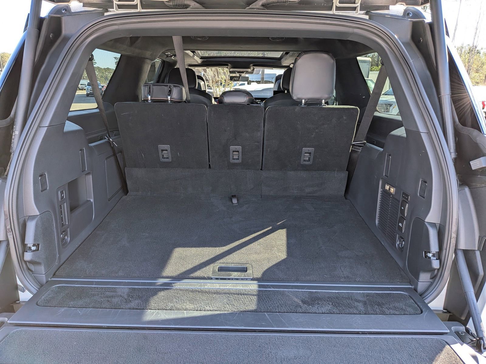 Certified 2025 Lincoln Navigator L Black Label image 14