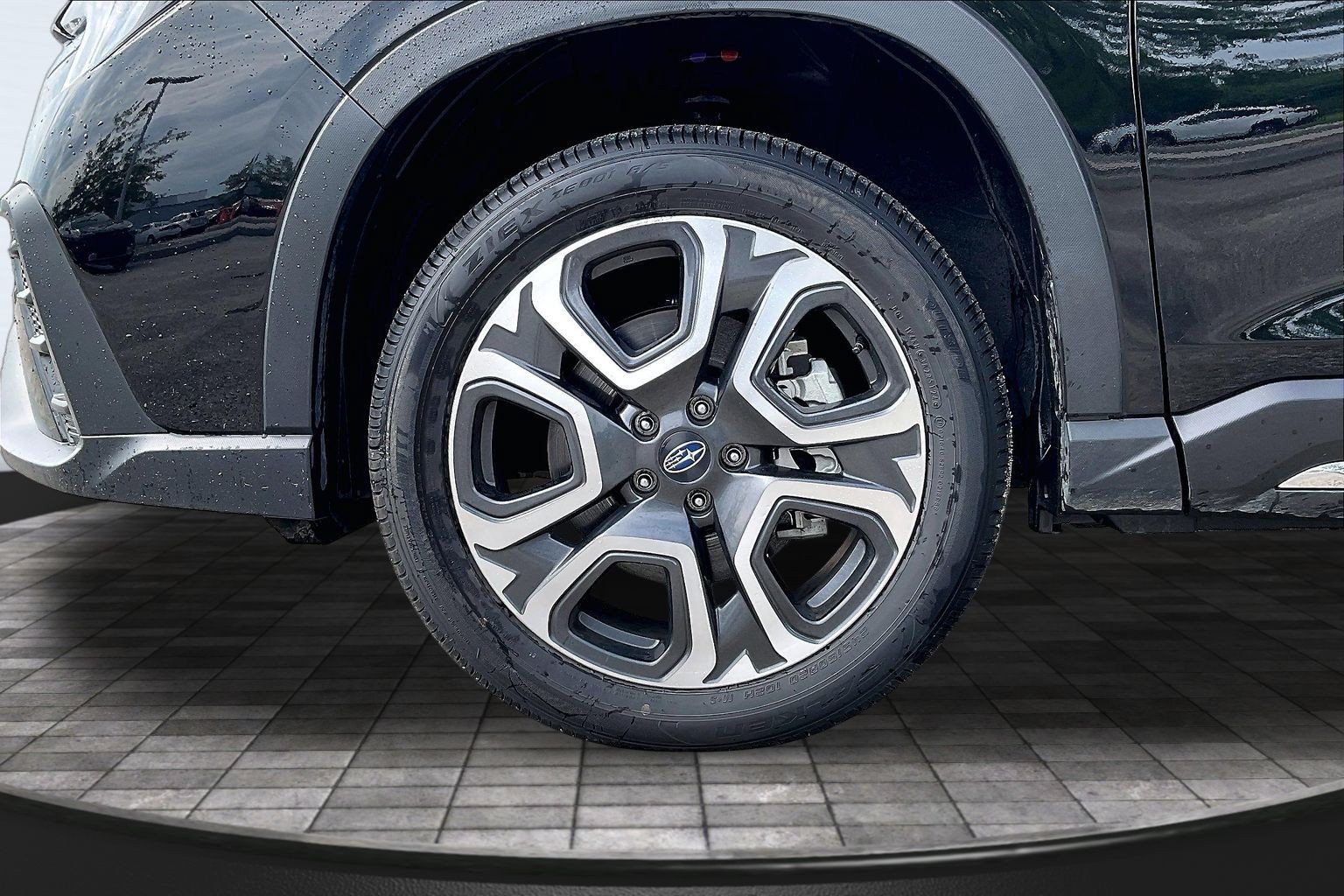 Used 2025 Subaru Ascent Limited AWD/4WD image 8