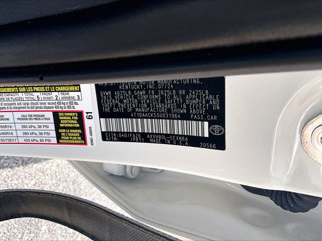 Used 2025 Toyota Camry LE FWD image 36