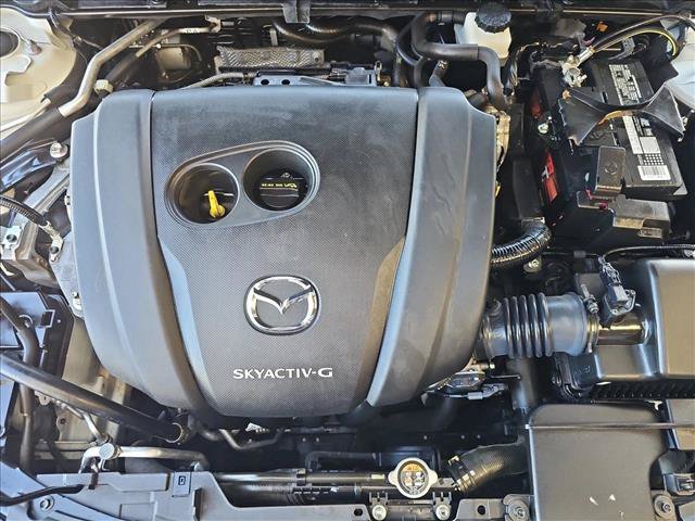 Used 2020 MAZDA MAZDA3 Hatchback w/ Preferred Package FWD image 25