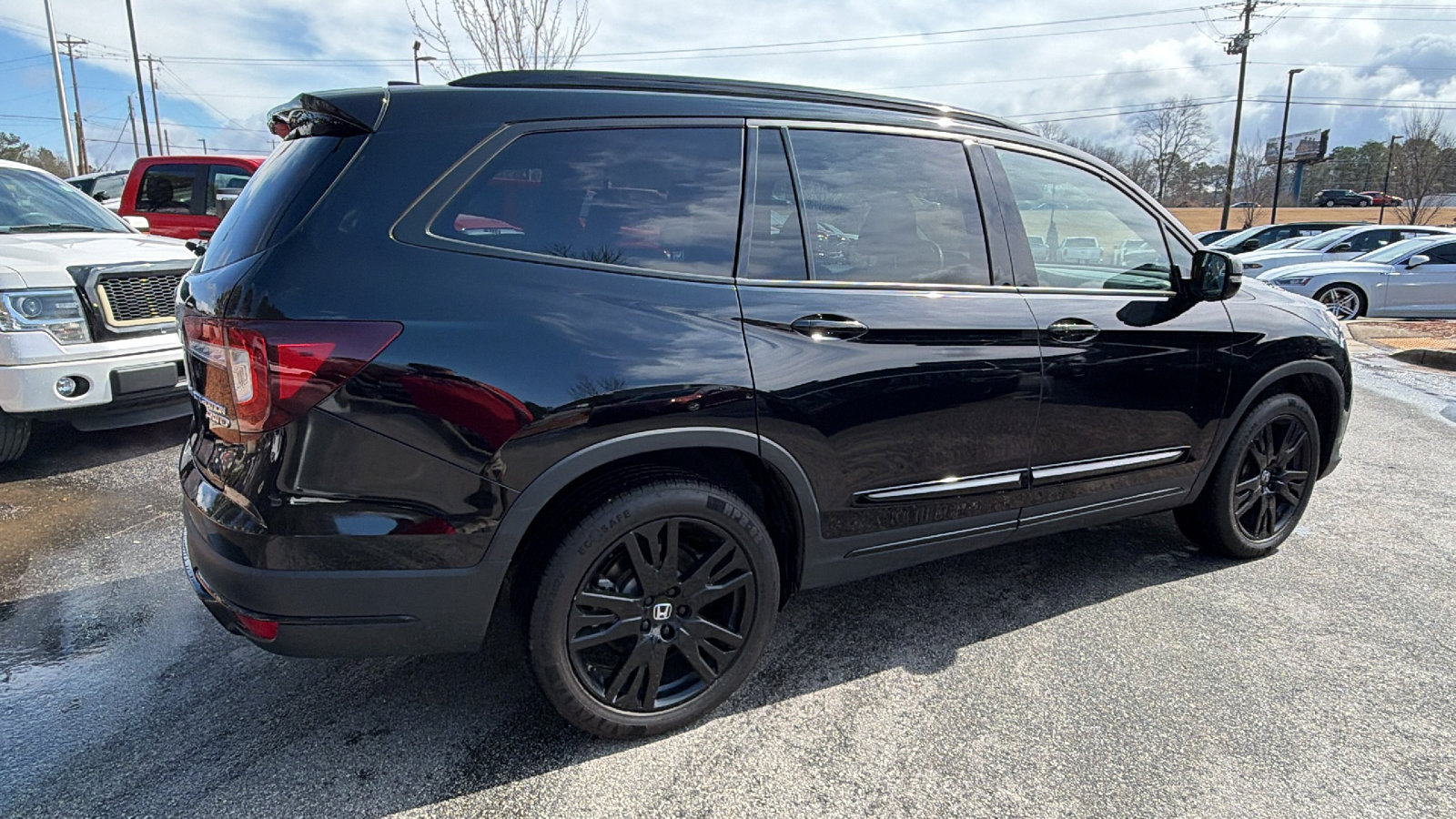Used 2021 Honda Pilot Black Edition image 8