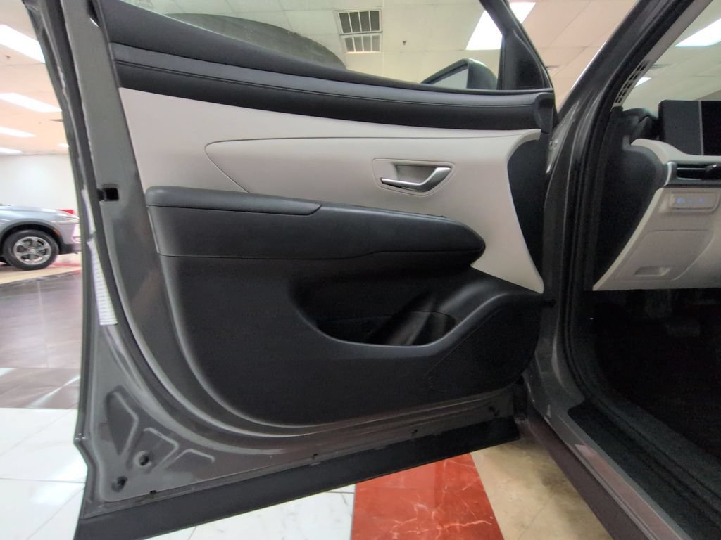 Used 2025 Hyundai Tucson SEL AWD/4WD image 11