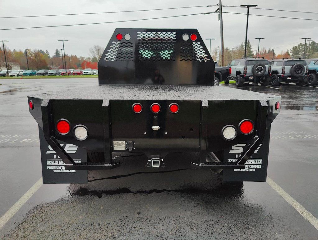Used 2024 GMC Sierra 3500 Pro AWD/4WD image 6