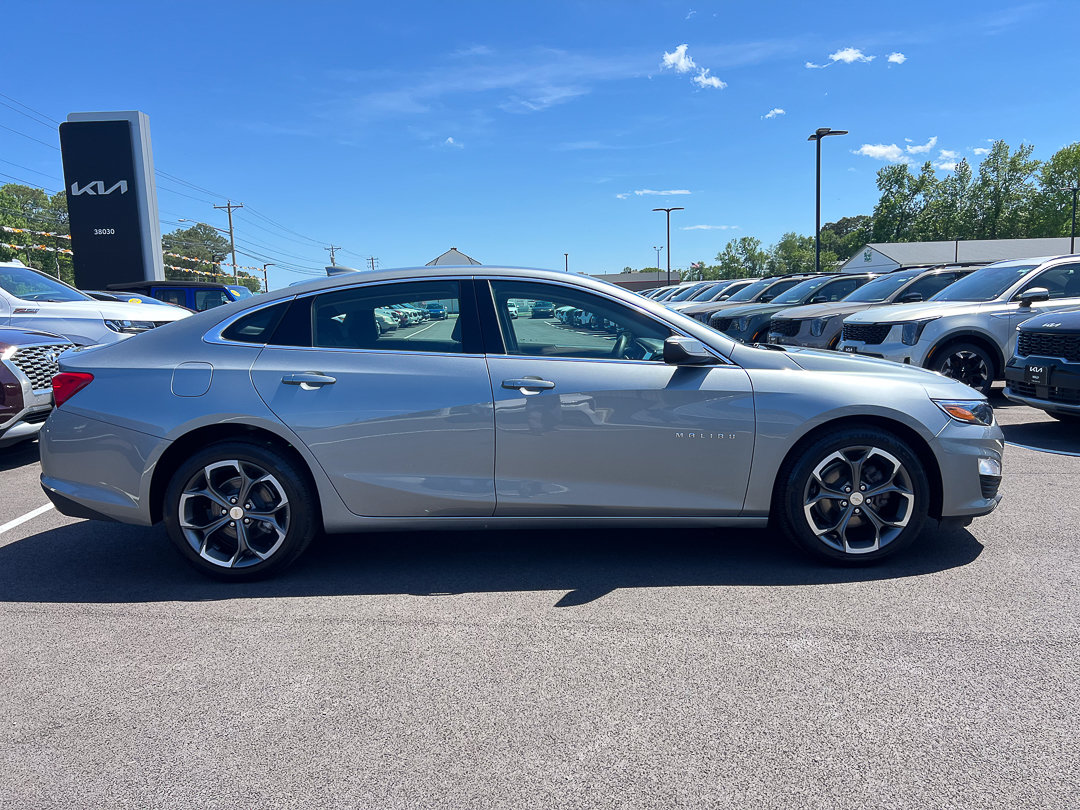 Used 2023 Chevrolet Malibu LT FWD image 7