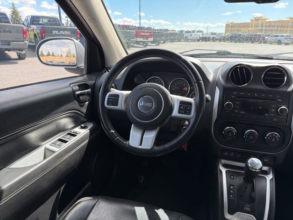 Used 2016 Jeep Compass Latitude AWD/4WD image 28