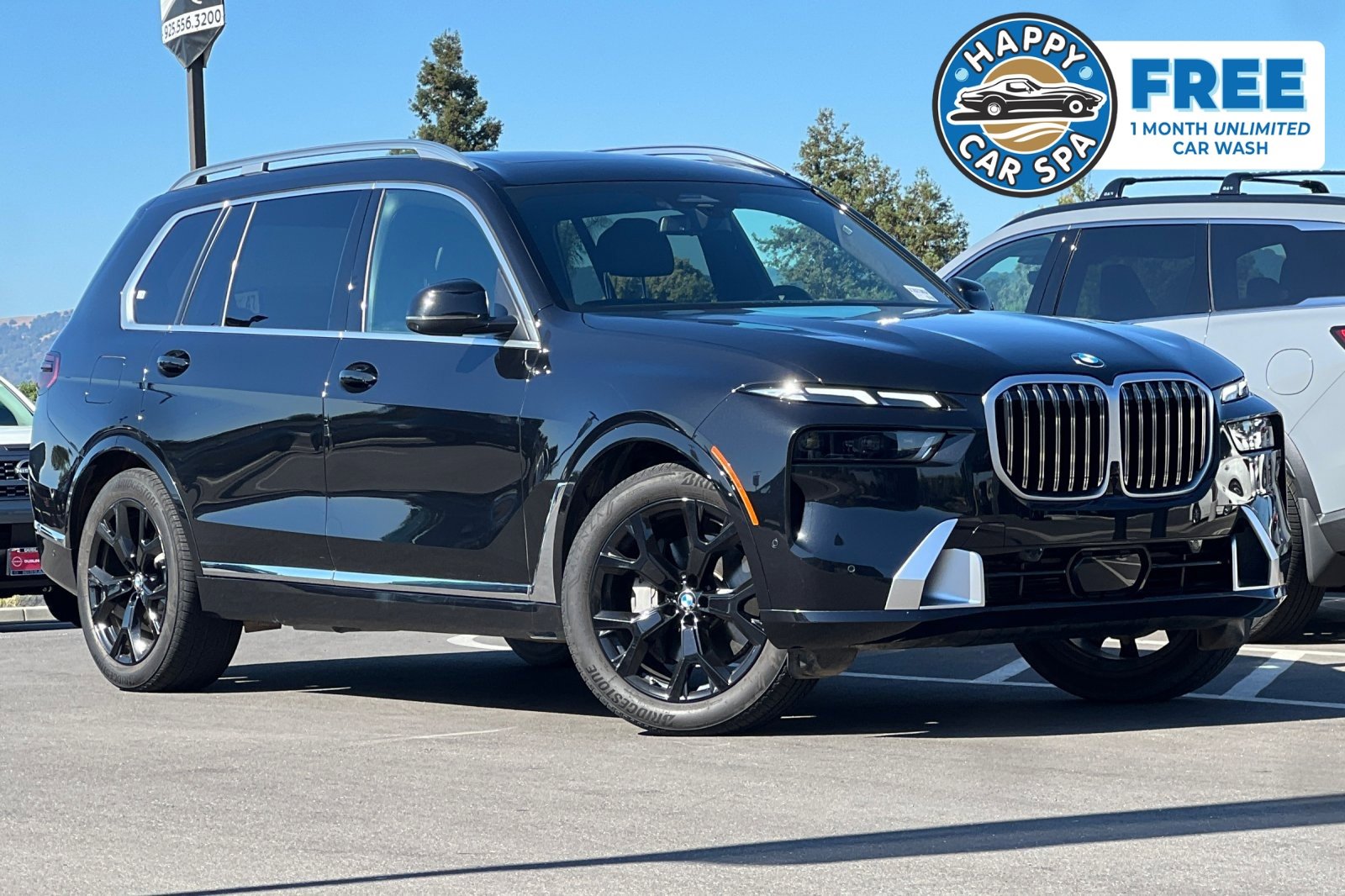 Used 2025 BMW X7 xDrive40i w/ Climate Comfort Package image 1