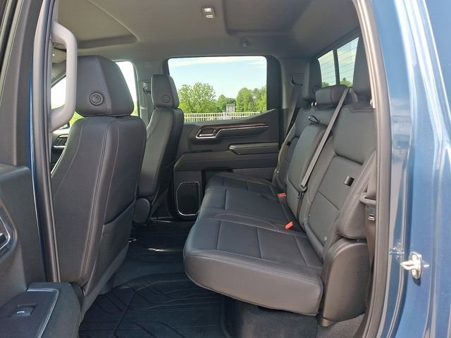 Used 2024 Chevrolet Silverado 1500 LT w/ Leather Package AWD/4WD image 11