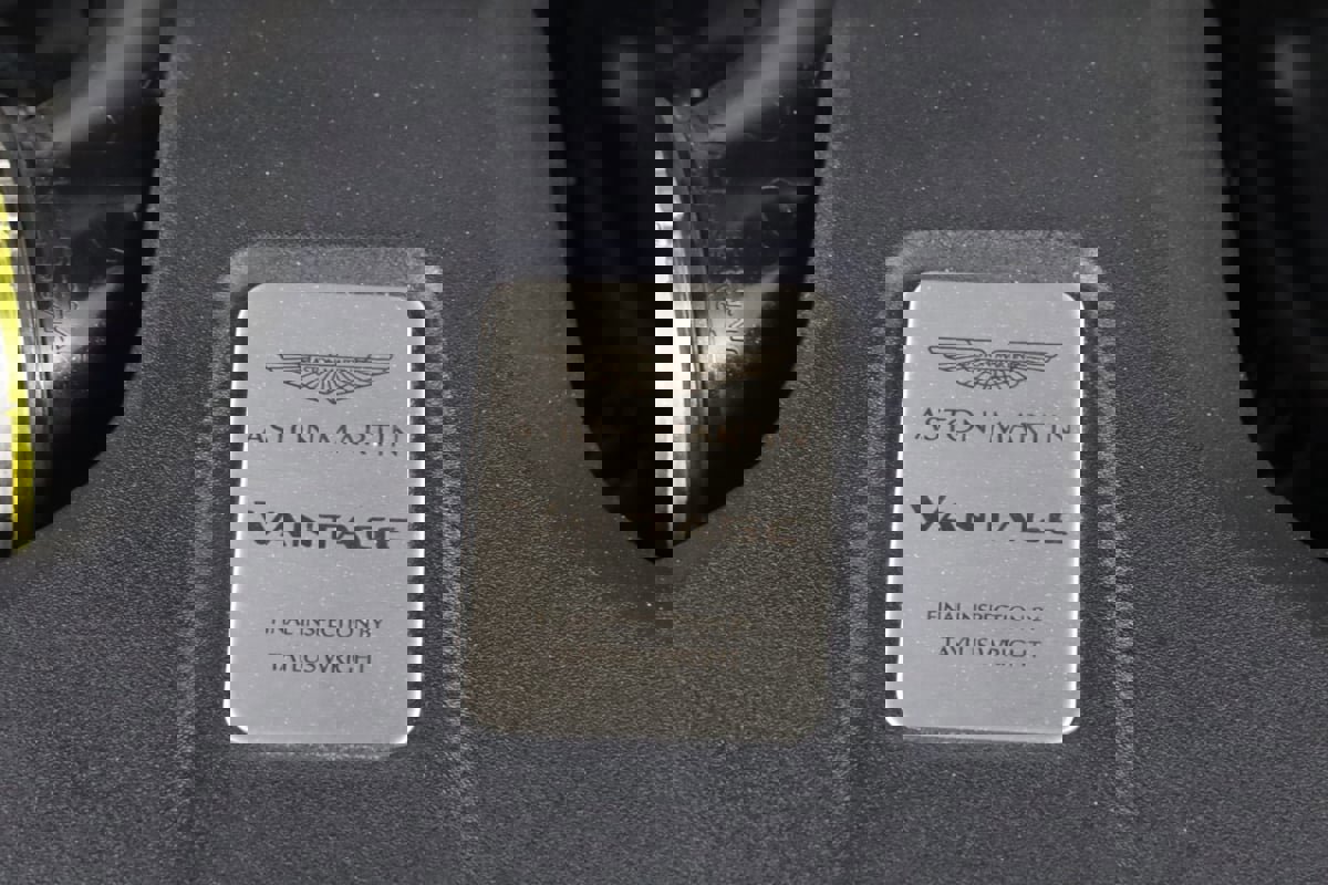 Used 2019 Aston Martin V8 Vantage Coupe image 42