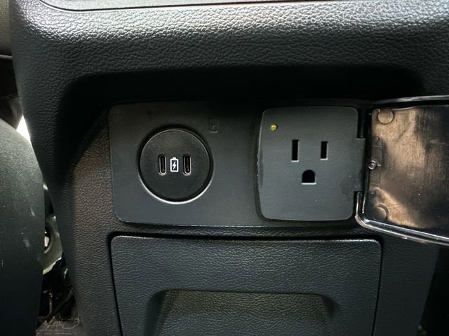 Used 2025 Ford Explorer Platinum w/ LUX Leather Package image 17