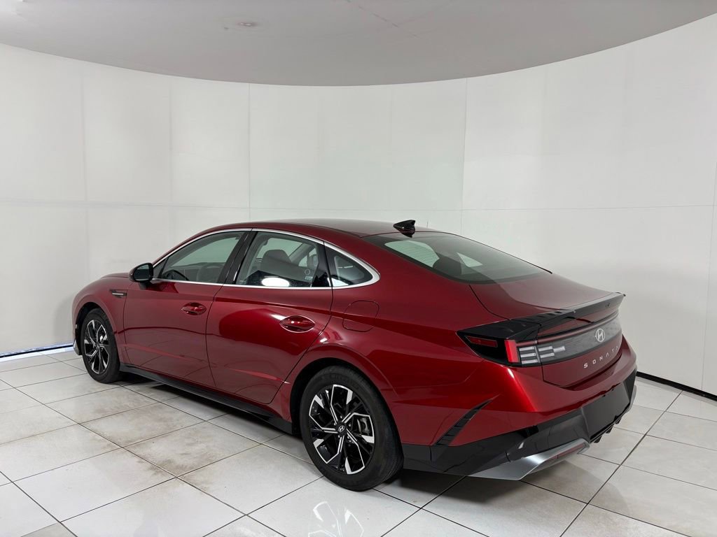 Used 2024 Hyundai Sonata SEL image 3