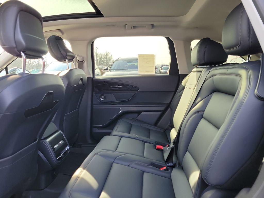 New 2026 Lincoln Nautilus Premier w/ Equipment Group 102A AWD/4WD image 13