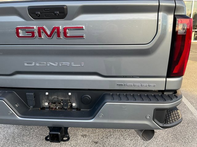 Used 2024 GMC Sierra 2500 Denali w/ Denali Reserve Package image 9