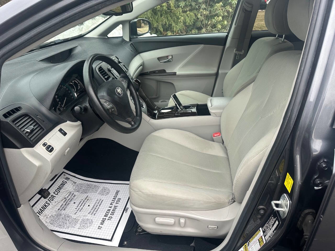 Used 2010 Toyota Venza FWD 4cyl 4dr Crossover image 6