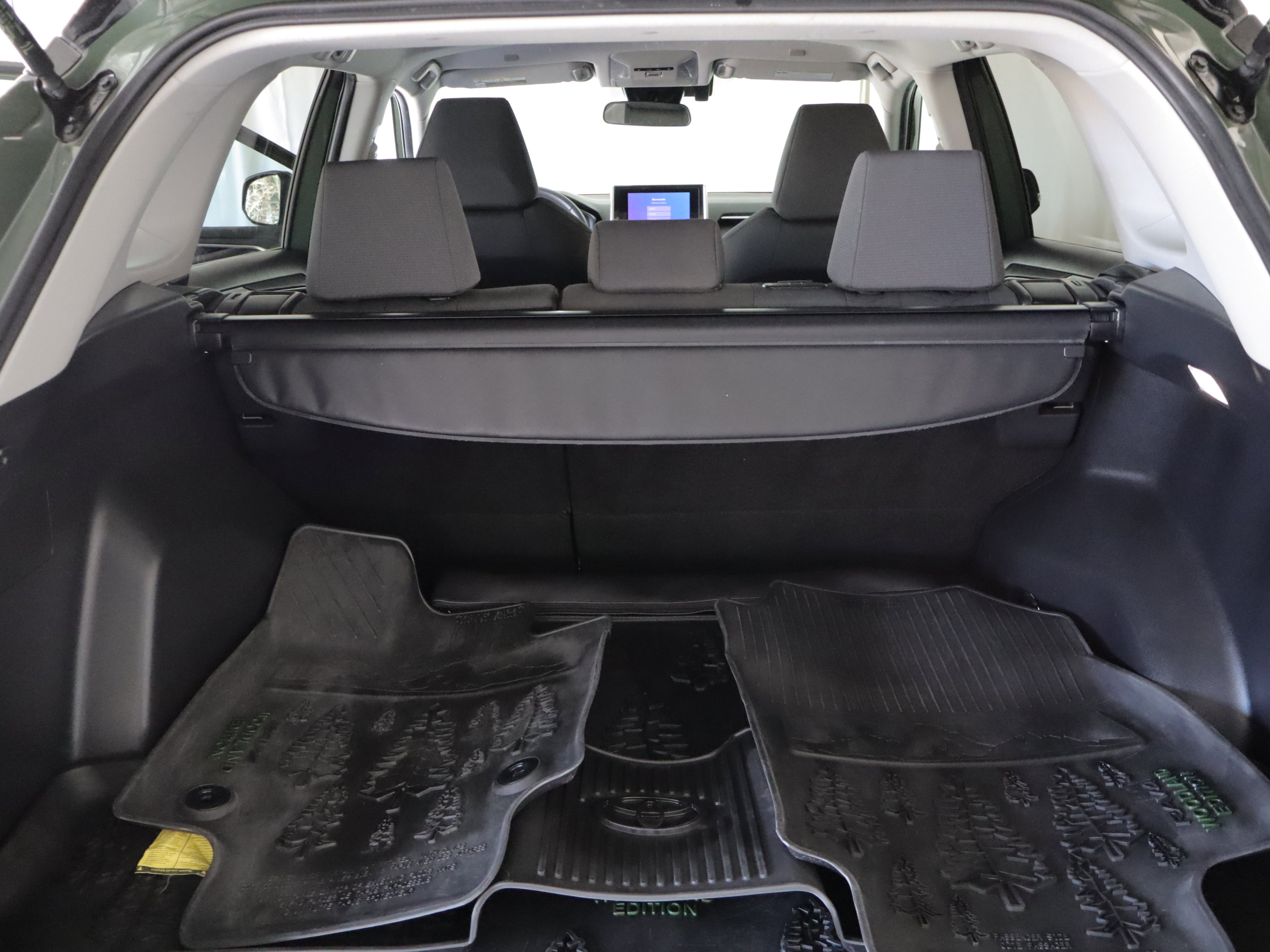 Used 2024 Toyota RAV4 AWD Hybrid w/ Weather Package image 19