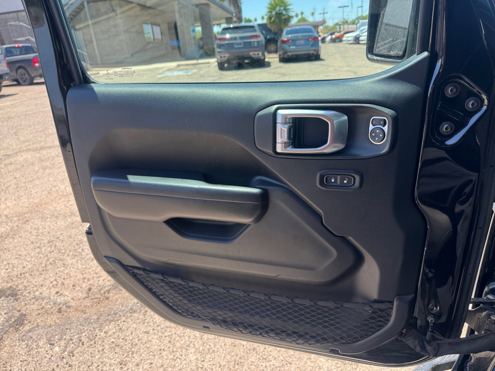 Used 2020 Jeep Gladiator Sport w/ Quick Order Package 24S AWD/4WD image 13