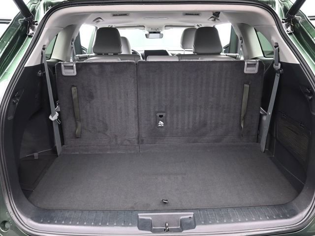 Certified 2023 Toyota Highlander XLE image 35