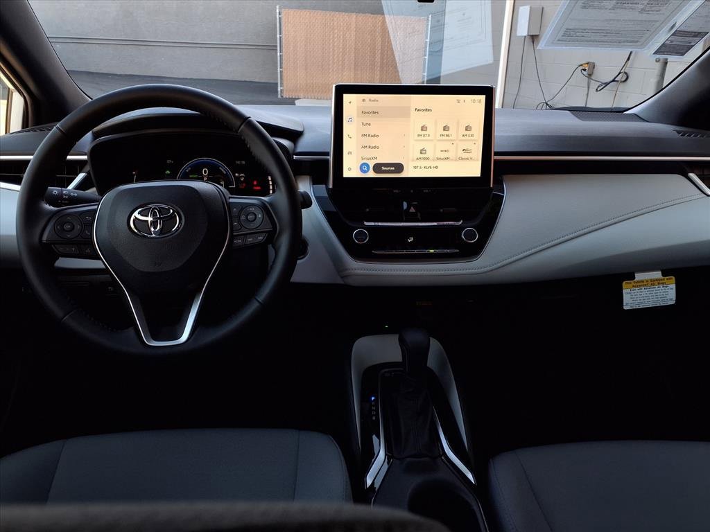 Certified 2025 Toyota Corolla SE image 19