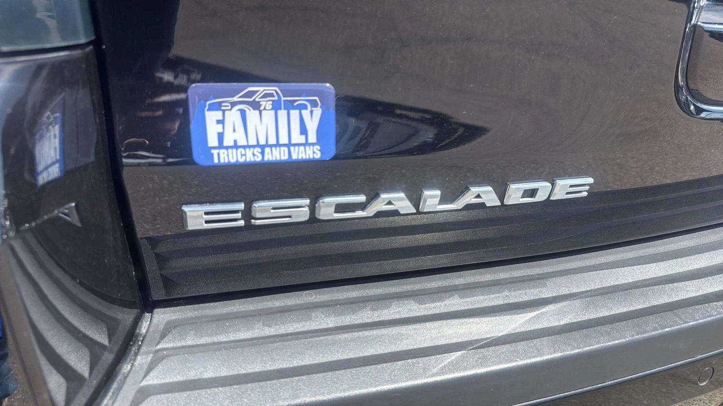 Used 2018 Cadillac Escalade ESV Platinum image 24