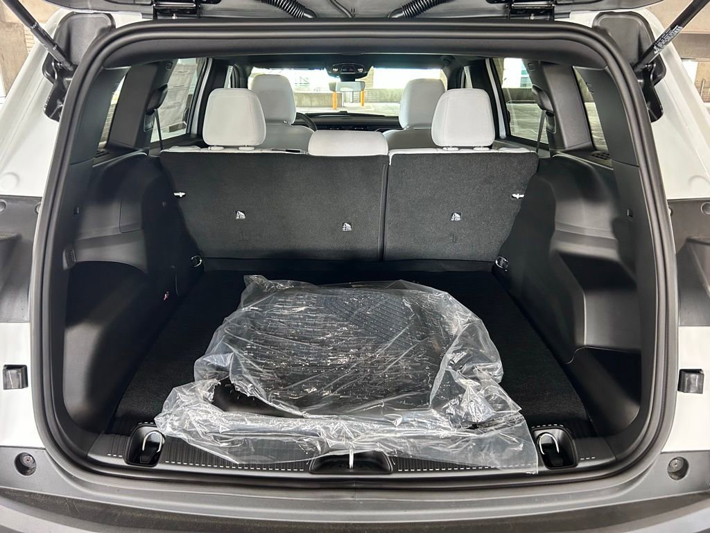 New 2026 Jeep Cherokee Laredo AWD/4WD image 9