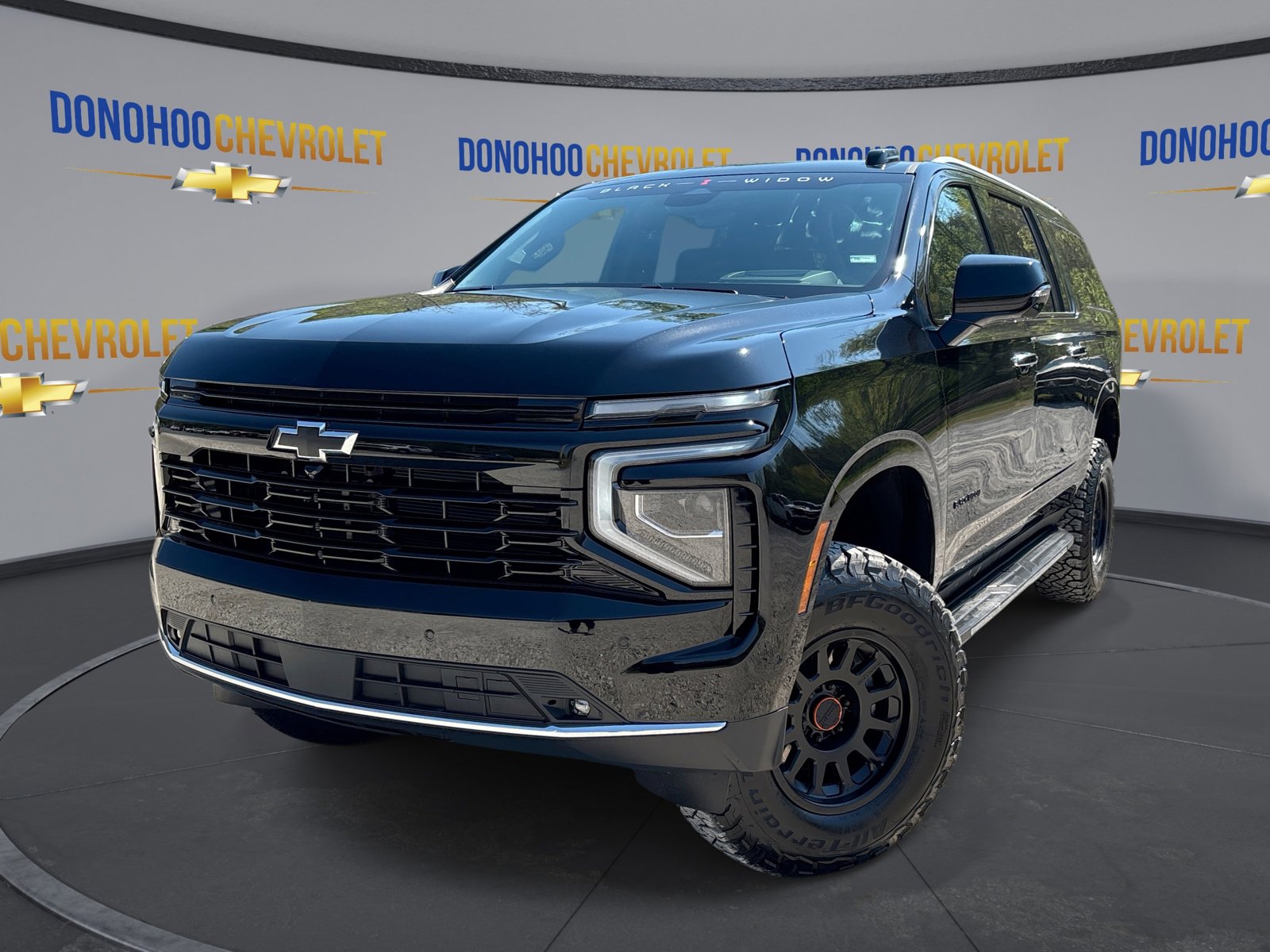 New 2025 Chevrolet Suburban Premier image 4