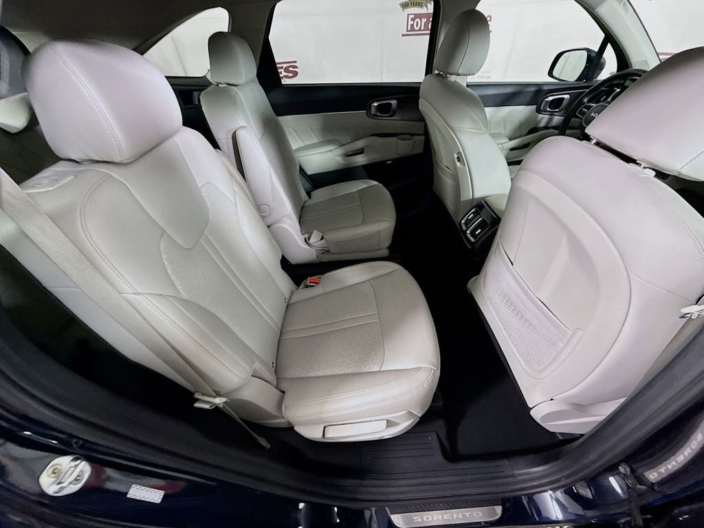 Used 2022 Kia Sorento SX Prestige image 31