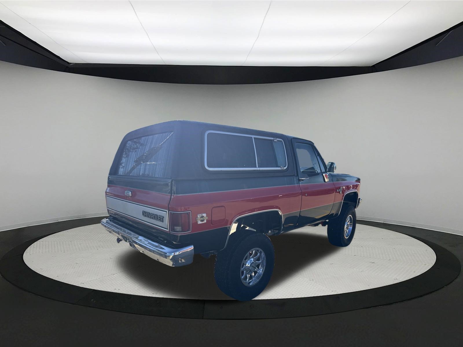 Used 1988 Chevrolet Blazer 4WD image 6