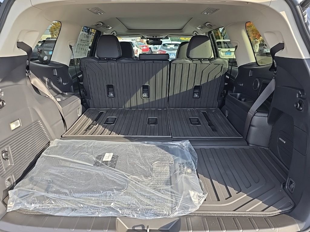 New 2025 Subaru Ascent Limited w/ Popular Package #2 image 12