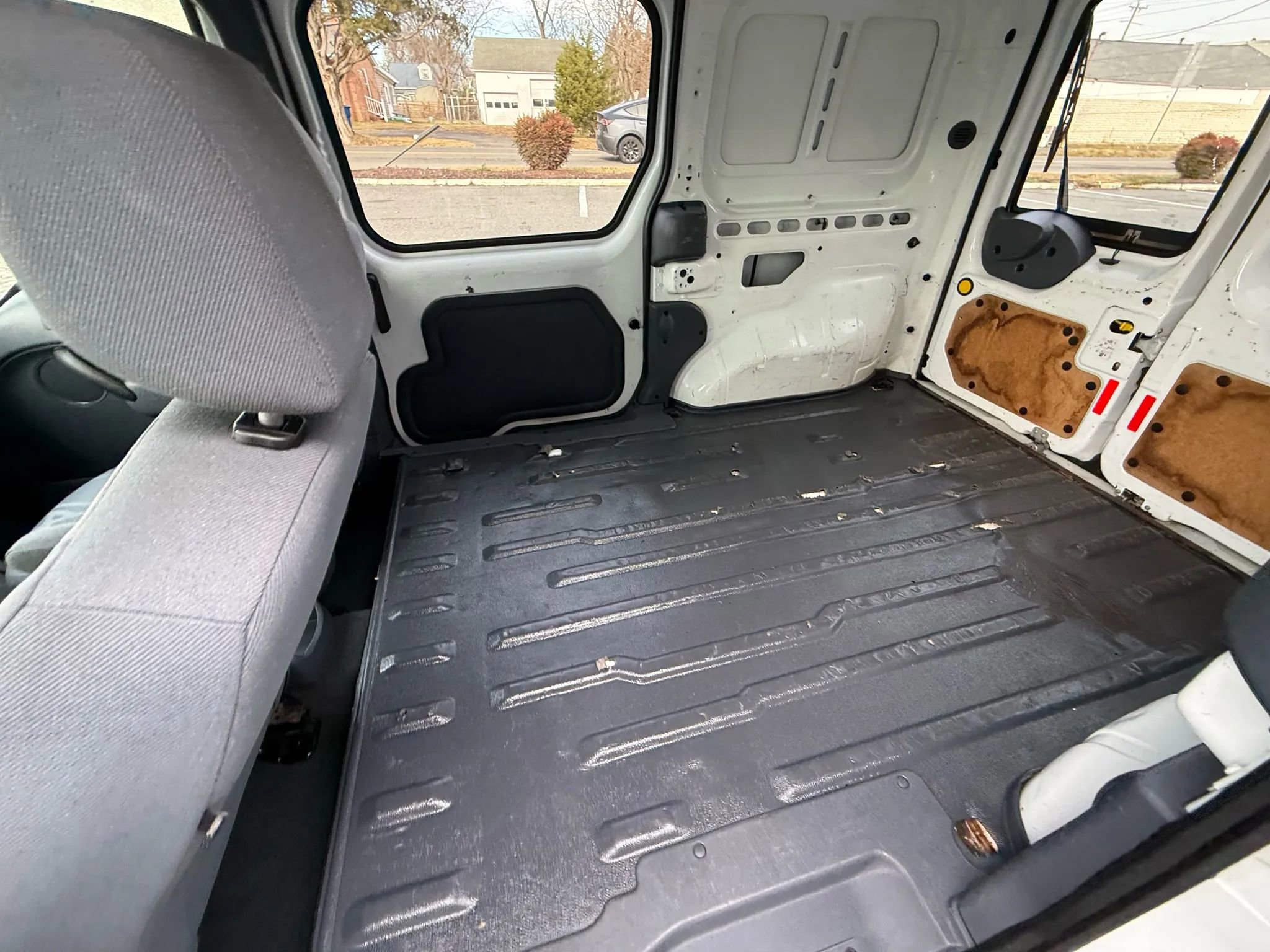 Used 2013 Ford Transit Connect XLT image 32