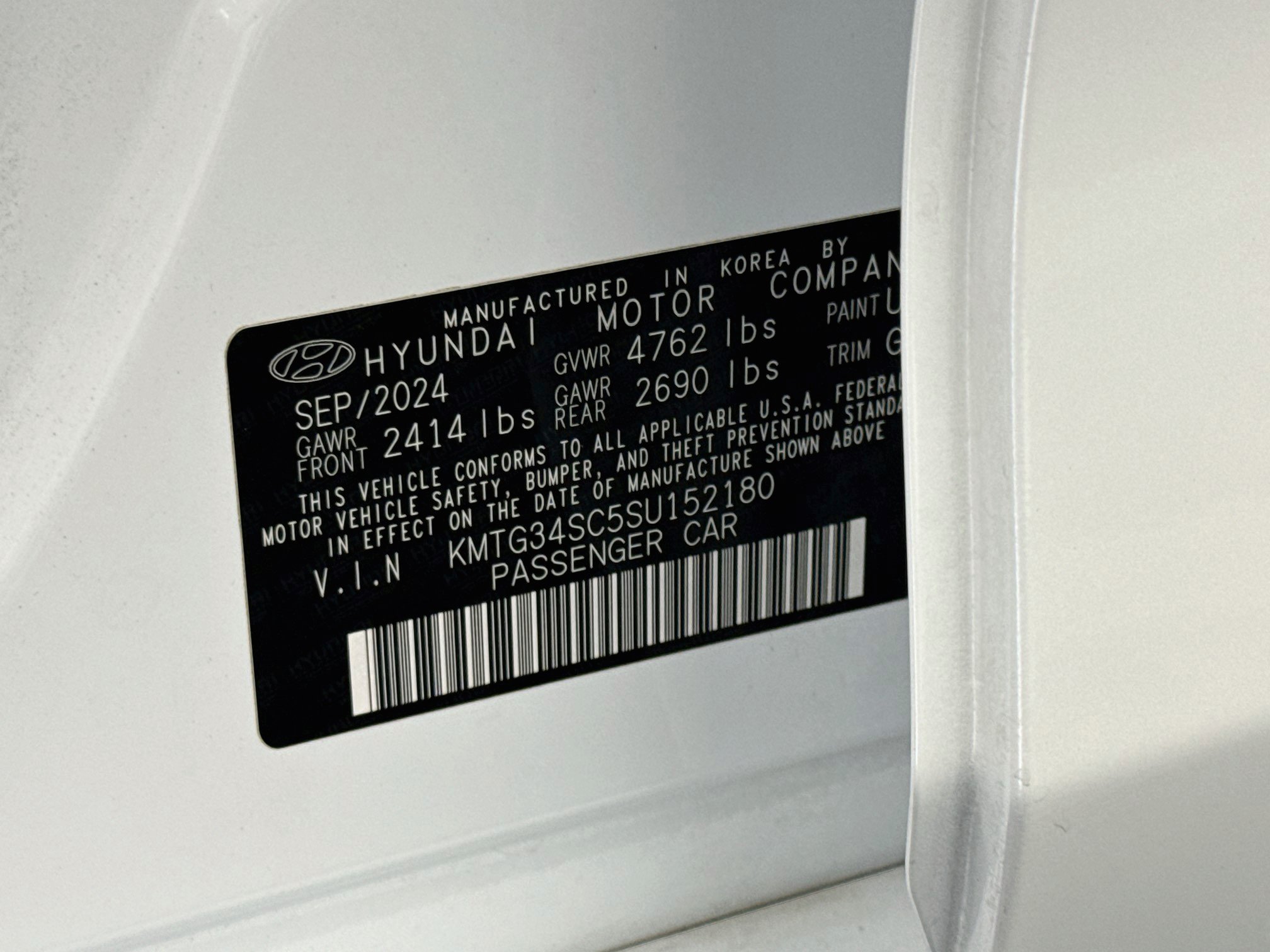 Used 2025 Genesis G70 2.5T RWD image 12