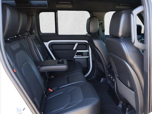 Used 2023 Land Rover Defender 110 X-Dynamic SE AWD/4WD image 29