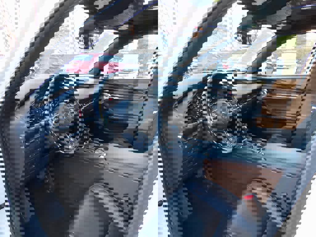 Used 2023 MAZDA MAZDA3 s image 2