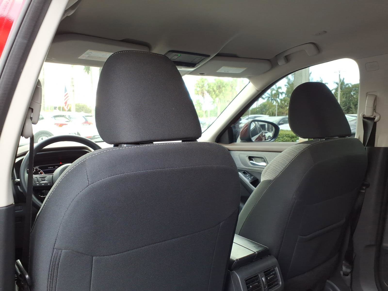 Certified 2023 Nissan Rogue SV image 18