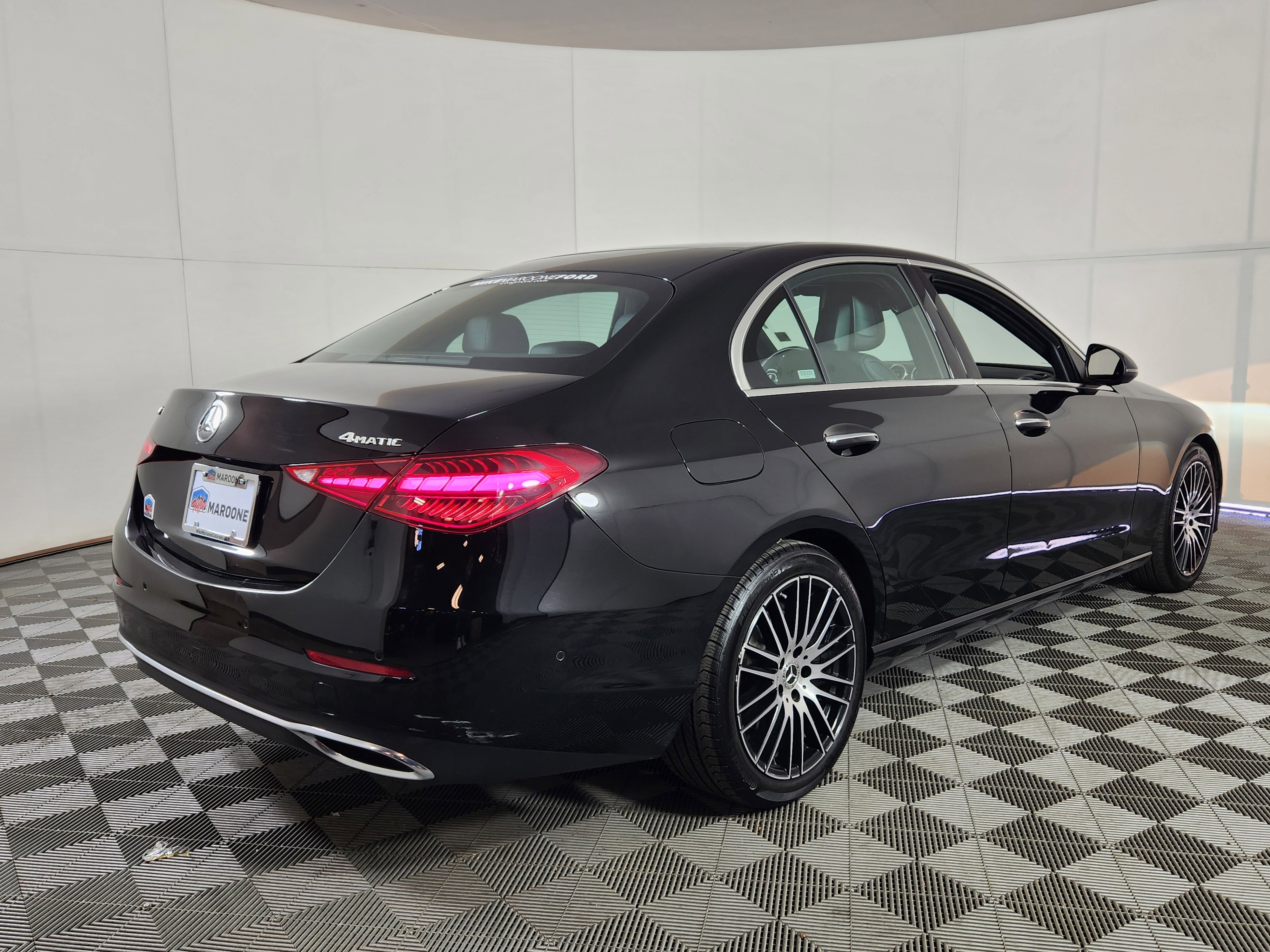 Used 2025 Mercedes-Benz C 300 4MATIC Sedan image 7