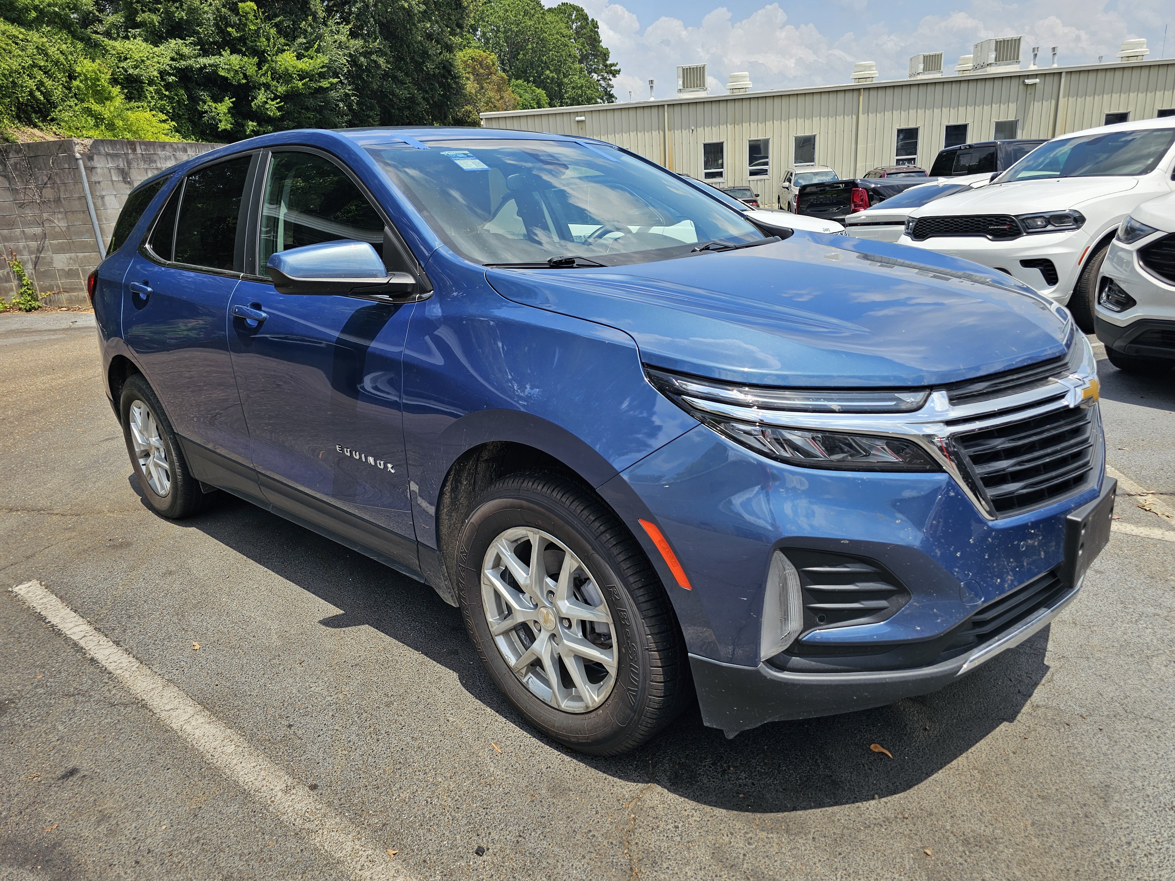 Used 2024 Chevrolet Equinox LT AWD/4WD image 5