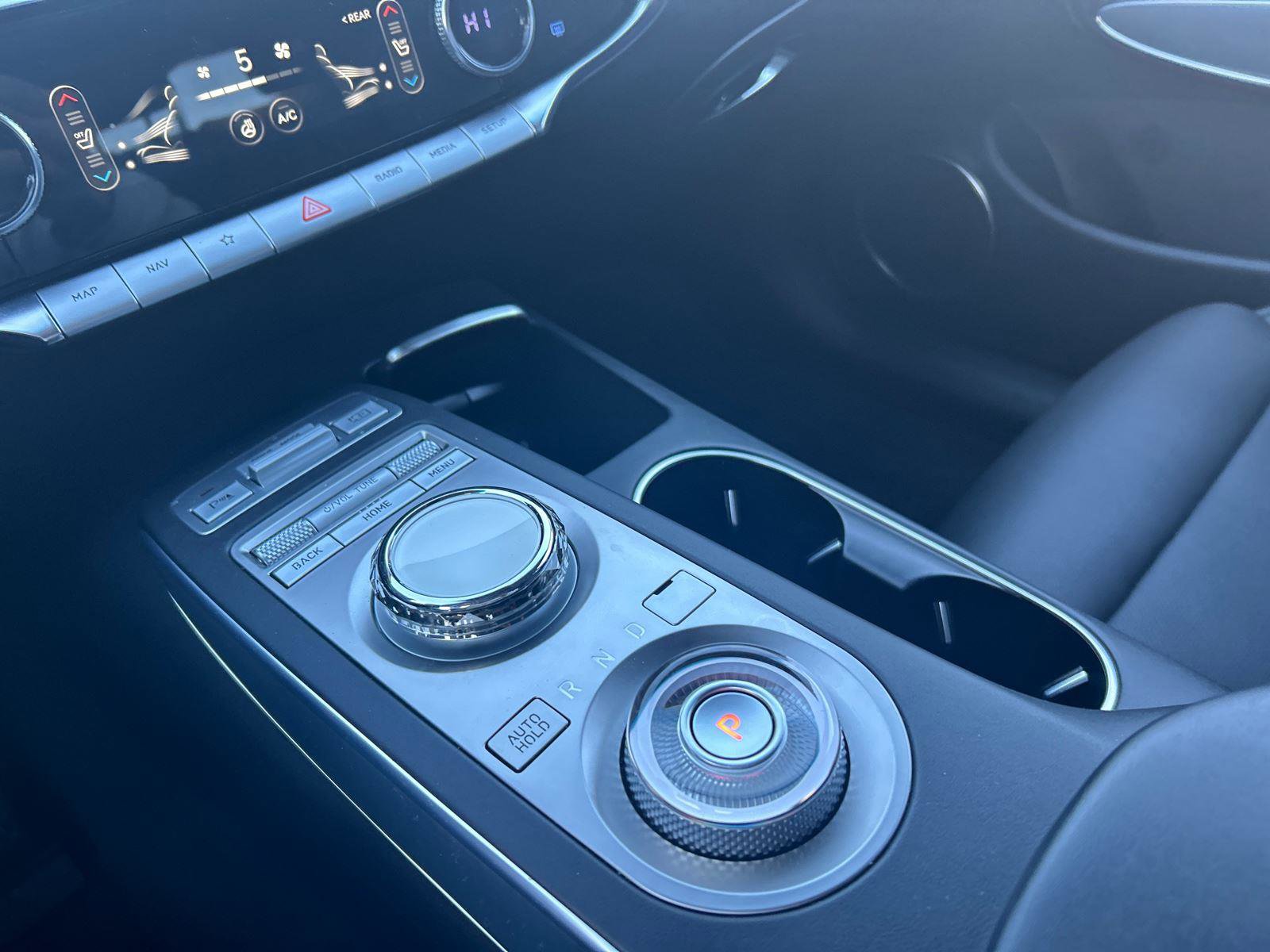 Used 2023 Genesis GV70 2.5T w/ Select Package image 19