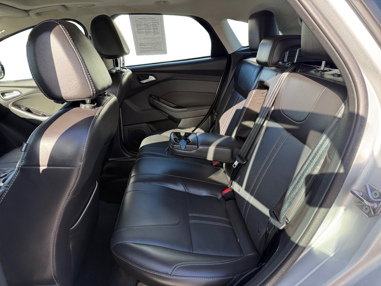 Used 2014 Ford Focus Titanium FWD image 16