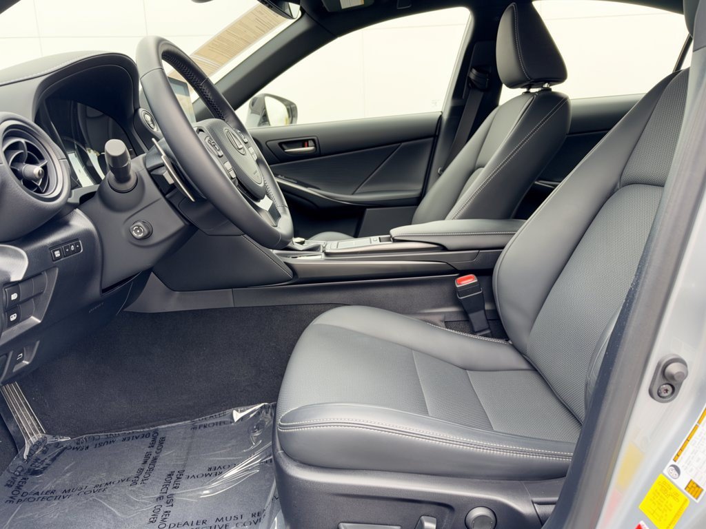 Used 2023 Lexus IS 300 w/ Premium Package RWD image 5