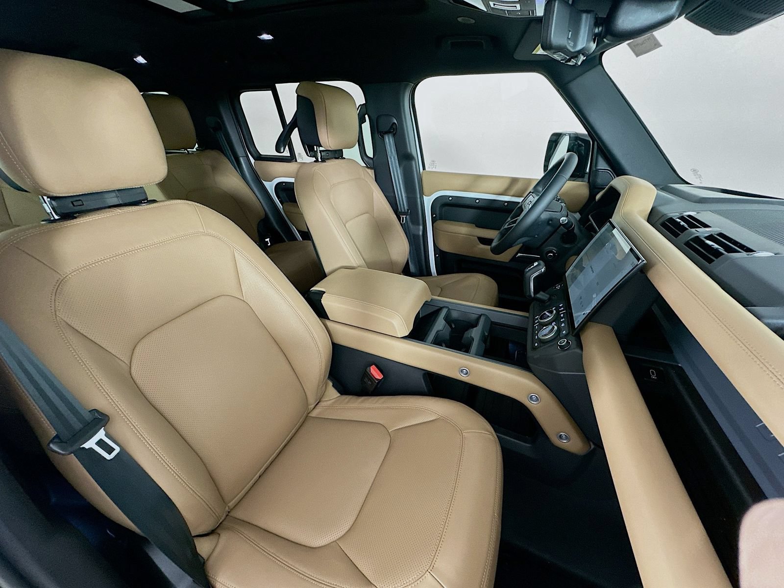 New 2026 Land Rover Defender 130 X-Dynamic SE AWD/4WD image 44