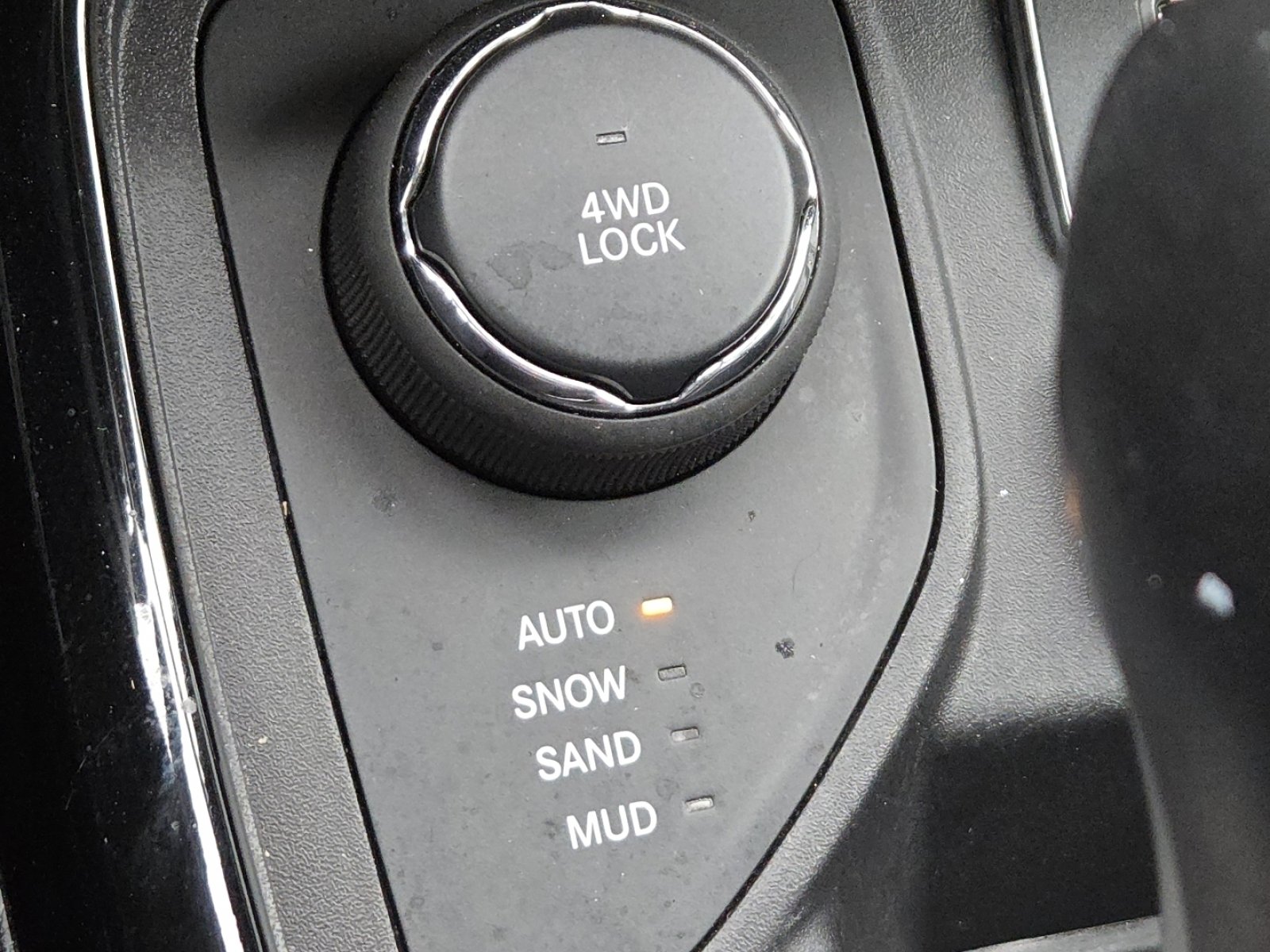 Used 2020 Jeep Compass Latitude image 6