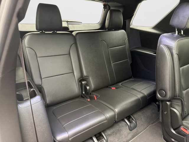 Used 2023 Chevrolet Traverse LT w/ LT Premium Package AWD/4WD image 23