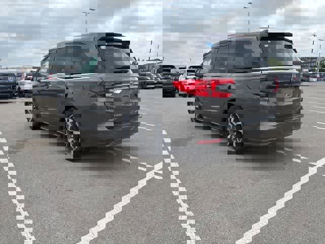 Used 2023 Honda Odyssey Touring image 3