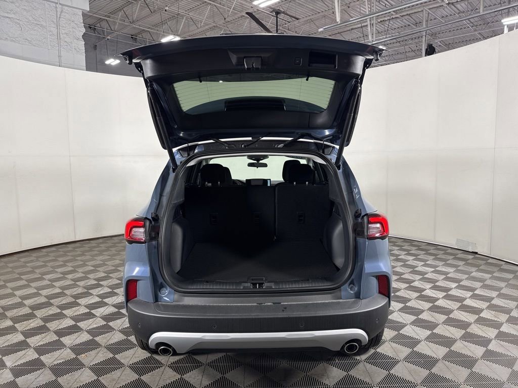 New 2026 Ford Escape Active w/ Tech Pack #1 AWD/4WD image 9