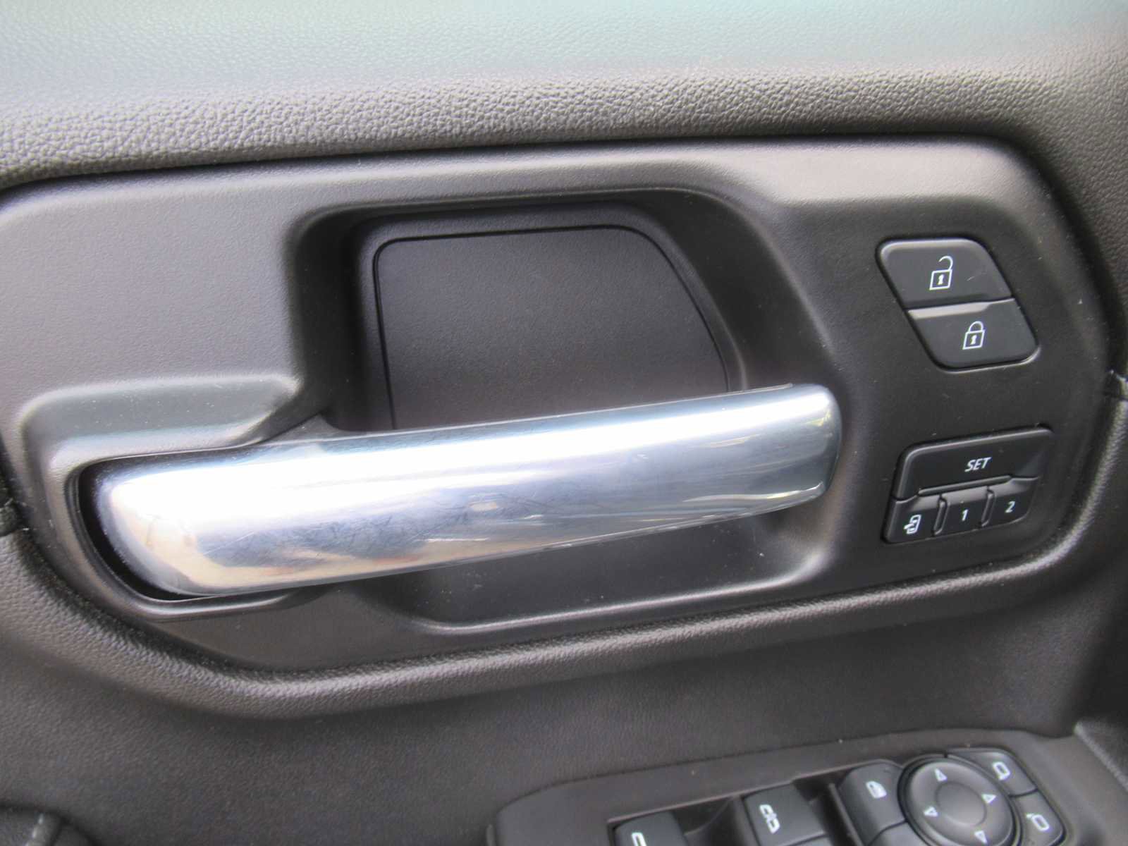 Used 2021 Chevrolet Silverado 1500 LTZ w/ LTZ Premium Package image 22